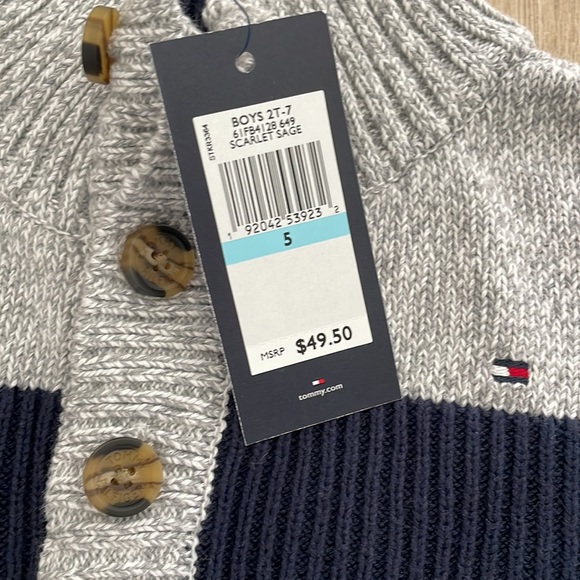 NWT Boys Tommy Hilfiger Sweater size 5 - Picture 2 of 3